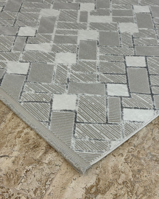 Hera Geometric Patterned Machine Made Carpet Gray