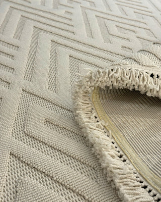 Buklem Zigzag Patterned Machine Made Carpet Beige