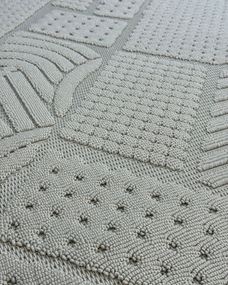 Curl Patterned Machine Made Carpet Gray