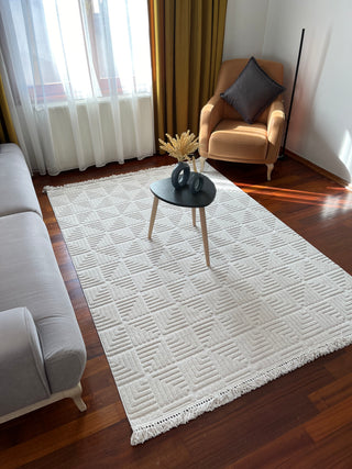 Defne Geometric Pattern Machine Carpet Cream