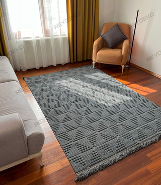 Defne geometric pattern machine carpet anthracite