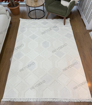 Olivia Geometric Pattern Machine Carpet Cream